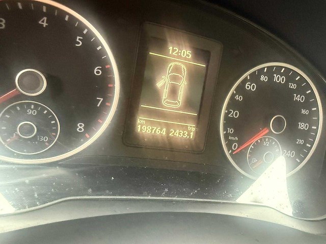 Volkswagen - 2009 - tiguan - 1.4 tsi sport&style - 41-jxz-2 - afbeelding 3 van  17