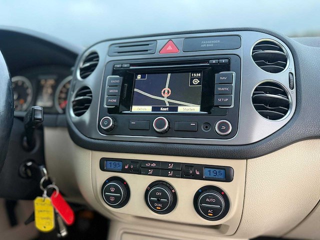 Volkswagen - 2009 - tiguan - 1.4 tsi sport&style - 41-jxz-2 - afbeelding 4 van  17