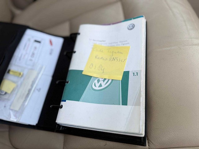 Volkswagen - 2009 - tiguan - 1.4 tsi sport&style - 41-jxz-2 - afbeelding 9 van  17