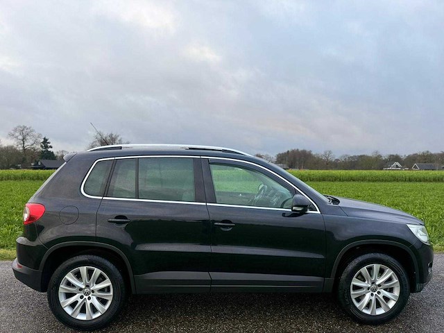 Volkswagen - 2009 - tiguan - 1.4 tsi sport&style - 41-jxz-2 - afbeelding 12 van  17