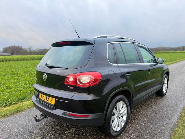 Volkswagen - 2009 - tiguan - 1.4 tsi sport&style - 41-jxz-2 - afbeelding 13 van  17
