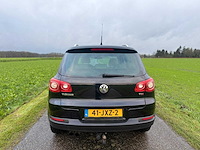 Volkswagen - 2009 - tiguan - 1.4 tsi sport&style - 41-jxz-2 - afbeelding 14 van  17