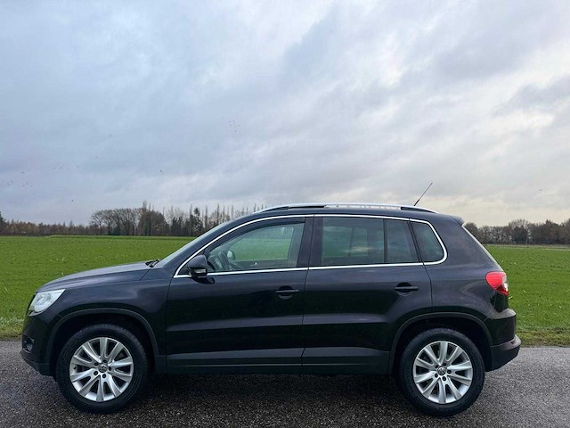 Volkswagen - 2009 - tiguan - 1.4 tsi sport&style - 41-jxz-2 - afbeelding 16 van  17