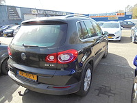 Volkswagen - 2009 - tiguan - 2.0 tsi sport&st.4m - jb-180-v - afbeelding 10 van  16