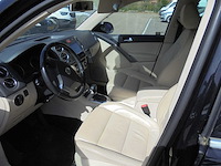 Volkswagen - 2009 - tiguan - 2.0 tsi sport&st.4m - jb-180-v - afbeelding 16 van  16