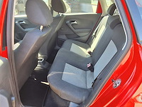 Volkswagen - 2010 - polo - 1.4-16v highline - personenauto - afbeelding 3 van  19