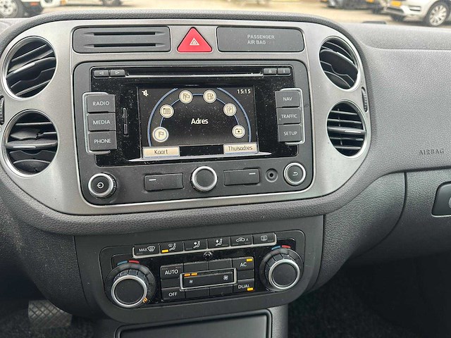 Volkswagen - 2010 - tiguan - 2.0 tsi sport- automaat - personenauto - afbeelding 7 van  19