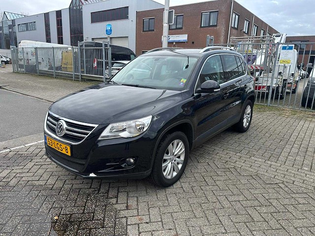 Volkswagen - 2010 - tiguan - 2.0 tsi sport- automaat - personenauto - afbeelding 1 van  19