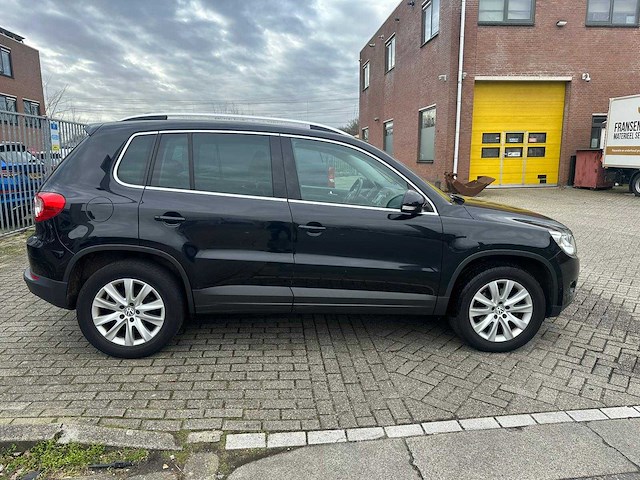 Volkswagen - 2010 - tiguan - 2.0 tsi sport- automaat - personenauto - afbeelding 16 van  19