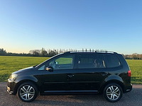Volkswagen - 2010 - touran - 1.2 tsi comfl. bluem - 01-ngn-4 - afbeelding 6 van  15