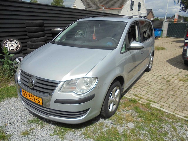 Volkswagen - 2010 - touran - 1.4 tsi trendline - 02-ksz-5 - afbeelding 1 van  16