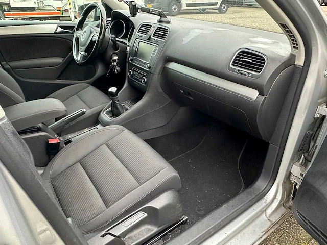 Volkswagen - 2011 - golf - 1.2 tsi trendl.bluem - personenauto - afbeelding 21 van  30