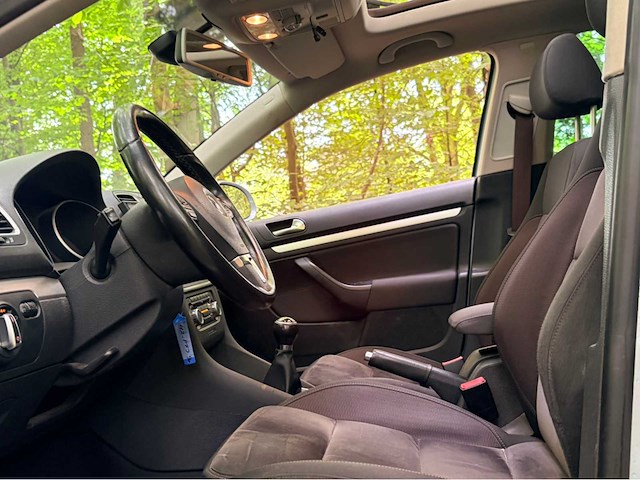 Volkswagen - 2011 - golf variant - personenauto - afbeelding 15 van  17