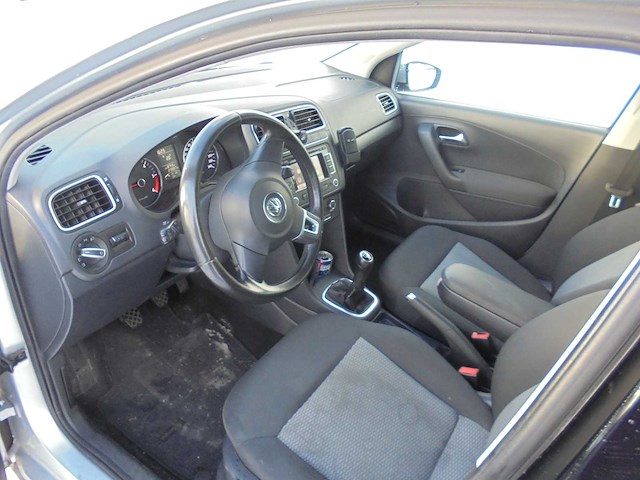 Volkswagen - 2011 - polo - 1.2 tdi bl.m. comfl. - 07-rjd-8 - afbeelding 7 van  11