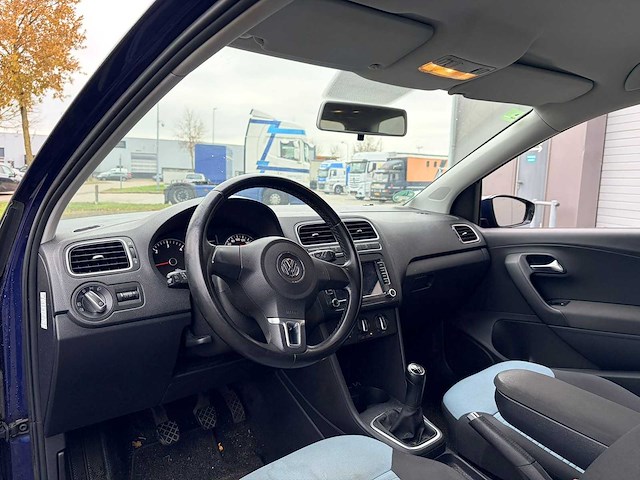 Volkswagen - 2011 - polo - 1.2 tdi bl.m. comfl. - 82-rlt-8 - afbeelding 2 van  16
