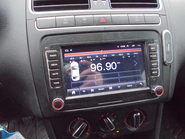 Volkswagen - 2011 - polo - 1.2 tdi bl.m. comfl. - 97-nzv-1 - afbeelding 2 van  13