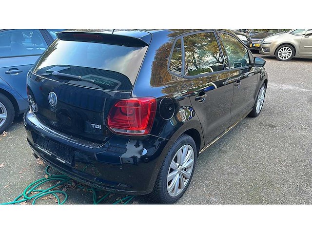 Volkswagen - 2011 - polo - 1.6 tdi highline automaat - 8-zll-21 - afbeelding 6 van  11