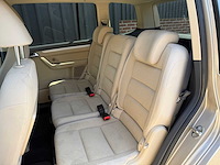 Volkswagen - 2011 - touran - 1.4 tsi comfortline - personenauto - afbeelding 2 van  28