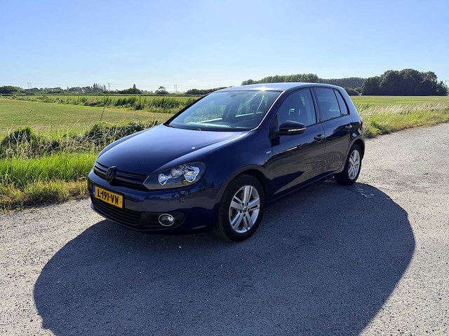 Volkswagen - 2012 - golf - 1.2 tsi highl. bluem - personenauto - afbeelding 1 van  52