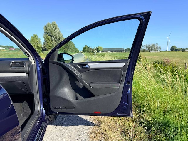 Volkswagen - 2012 - golf - 1.2 tsi highl. bluem - personenauto - afbeelding 28 van  52
