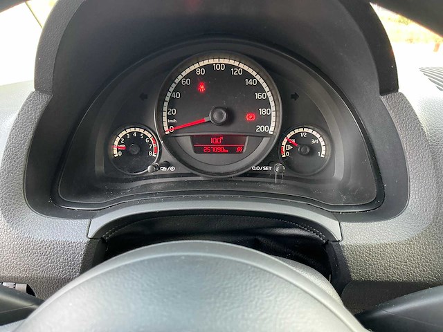 Volkswagen - 2012 - up! - 1.0 take up! bluem. - personenauto (02-xnd-9) - afbeelding 2 van  27