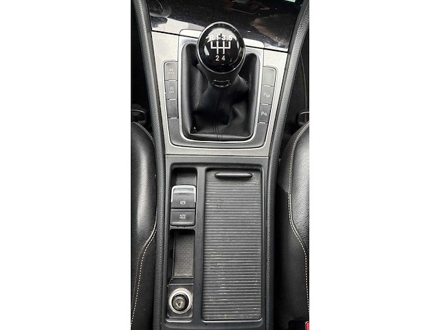 Volkswagen - 2013 - golf - 1.2 tsi trendline - 3-xfh-46 - afbeelding 7 van  18