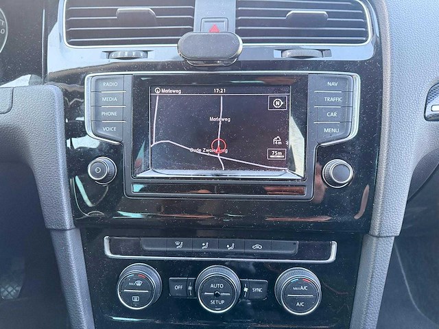 Volkswagen - 2013 - golf - 1.4 tsi highline - 9-kpd-82 - afbeelding 3 van  14