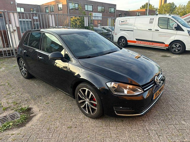 Volkswagen - 2013 - golf - 1.4 tsi highline - automaat - personenauto - afbeelding 19 van  21