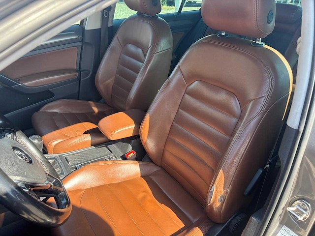 Volkswagen - 2013 - golf - 1.6 tdi highl. blm. - personenauto - afbeelding 2 van  15