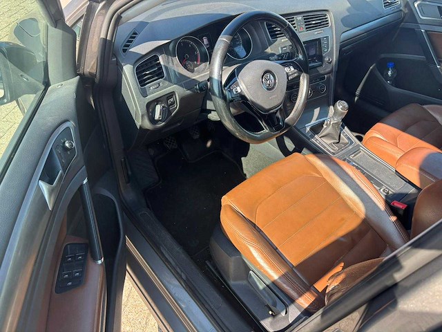 Volkswagen - 2013 - golf - 1.6 tdi highl. blm. - personenauto - afbeelding 15 van  15