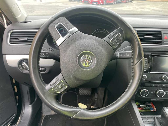 Volkswagen - 2013 - jetta - automaat - 1.4 tsi hybr highl - personenauto - afbeelding 2 van  15