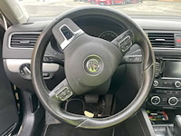 Volkswagen - 2013 - jetta - automaat - 1.4 tsi hybr highl - personenauto - afbeelding 2 van  15