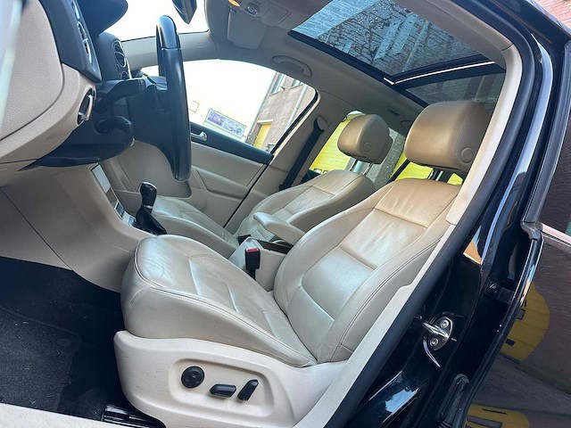 Volkswagen - 2013 - tiguan - 2.0 tsi sport&st.4m - automaat - personenauto - afbeelding 2 van  22