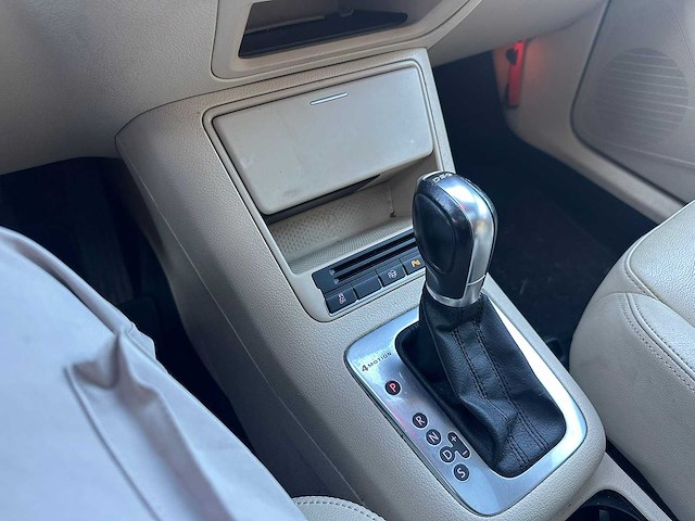 Volkswagen - 2013 - tiguan - 2.0 tsi sport&st.4m - automaat - personenauto - afbeelding 8 van  22