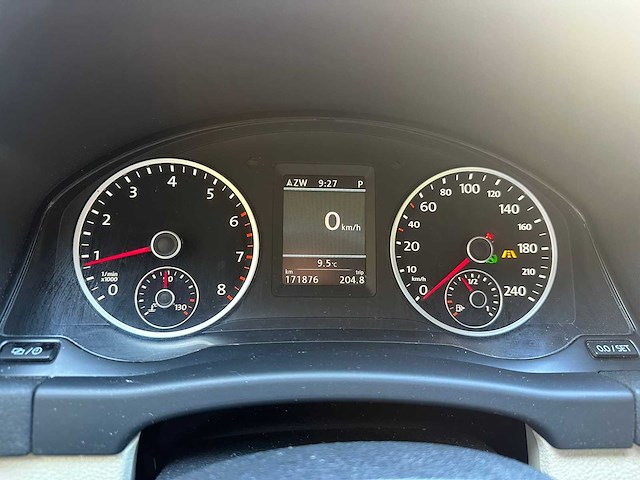 Volkswagen - 2013 - tiguan - 2.0 tsi sport&st.4m - automaat - personenauto - afbeelding 9 van  22