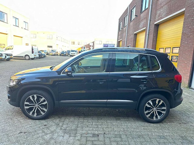 Volkswagen - 2013 - tiguan - 2.0 tsi sport&st.4m - automaat - personenauto - afbeelding 12 van  22