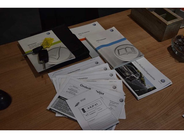 Volkswagen - 2013 - up! - 1.0 high up! bluem. - 4-kjf-61 - afbeelding 16 van  23