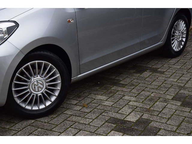 Volkswagen - 2013 - up! - 1.0 high up! bluem. - 4-kjf-61 - afbeelding 12 van  23