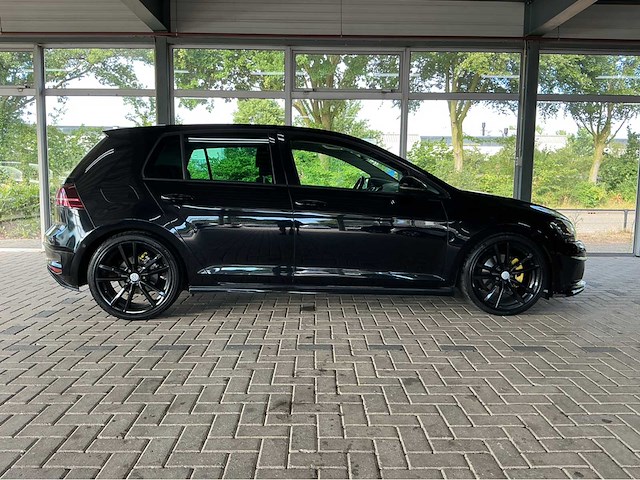 Volkswagen - 2013 -golf - 1.2 tsi highline - gti uitrusting marge auto - afbeelding 29 van  31