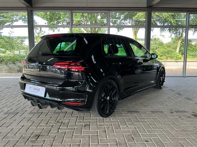 Volkswagen - 2013 -golf - 1.2 tsi highline - gti uitrusting marge auto - afbeelding 30 van  31