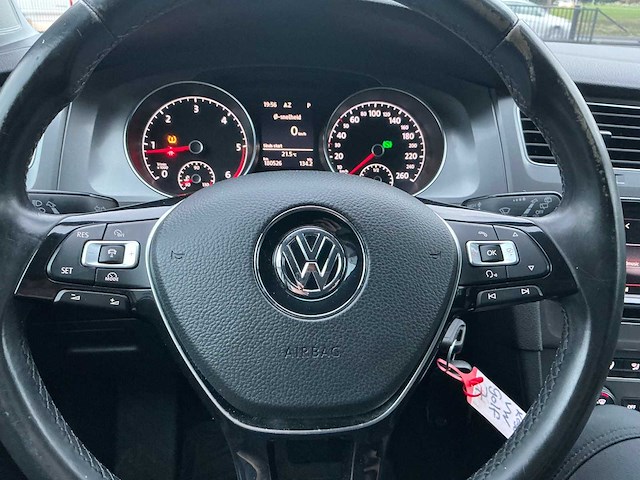 Volkswagen - 2014 - golf - 1.6 tdi highline - personenauto - afbeelding 10 van  19
