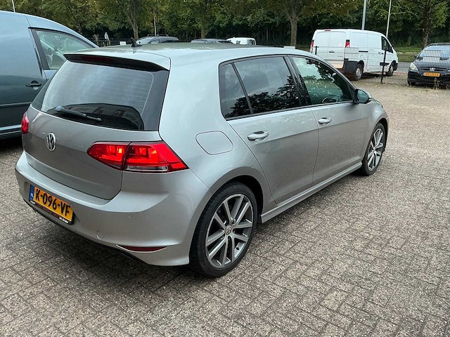 Volkswagen - 2014 - golf - 1.6 tdi highline - personenauto - afbeelding 17 van  19