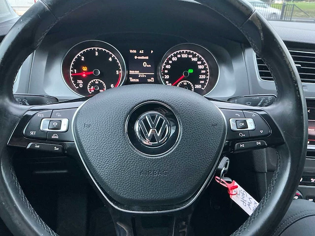 Volkswagen - 2014 - golf - 1.6 tdi highline - personenauto - afbeelding 10 van  19