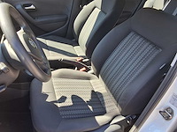 Volkswagen - 2014 - polo - personenauto - afbeelding 5 van  19