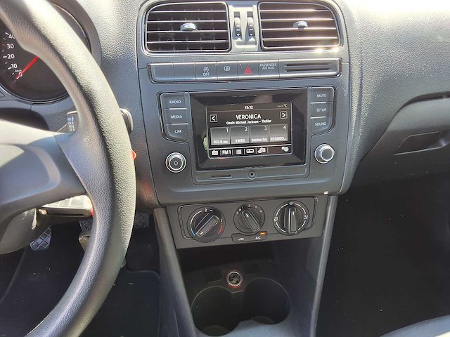 Volkswagen - 2014 - polo - personenauto - afbeelding 8 van  19