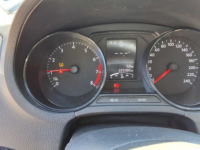 Volkswagen - 2014 - polo - personenauto - afbeelding 10 van  19