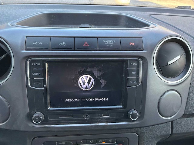 Volkswagen - 2015 - amarok - 2.0 tdi 4motion dc highline - personenauto - afbeelding 18 van  41