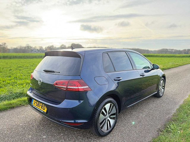 Volkswagen - 2015 - e-golf - e-golf - j-581-rd - afbeelding 12 van  16