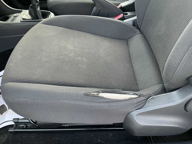 Volkswagen - 2015 - up! - 1.0 take up! bluem. - personenauto (7-zfl-33) - afbeelding 2 van  26