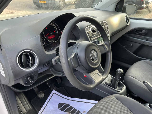 Volkswagen - 2015 - up! - 1.0 take up! bluem. - personenauto (7-zfl-33) - afbeelding 3 van  26